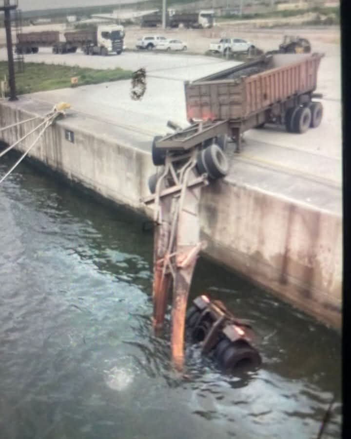 Coega Port Incident —Truck Driver Escapes Near-Drowning After Truck Plunges Into Sea At Coega Port